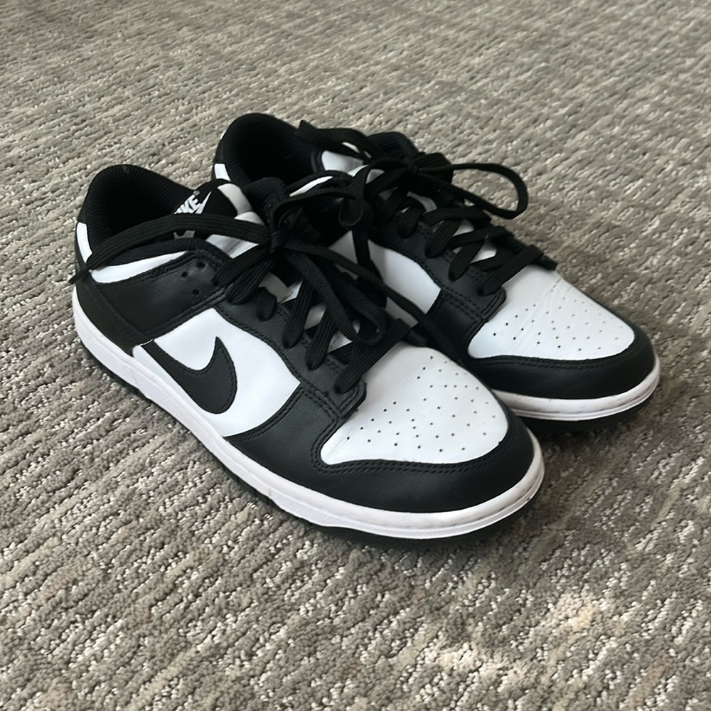 Nike panda dunks
